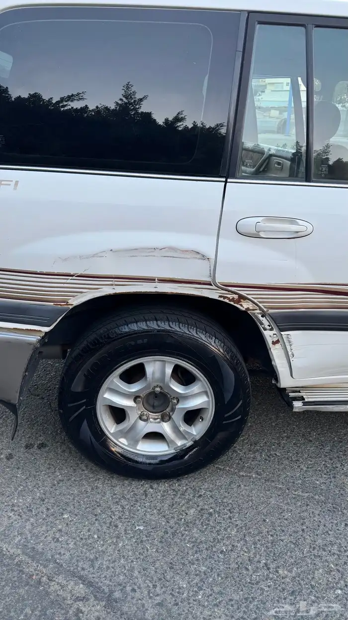 جيب تويوتا 2001. 12