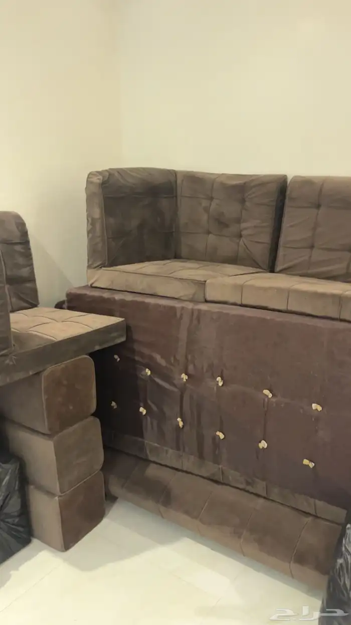 كنب للبيع. مع ثلاجه. استعمال شهر واحد سوم ثلاجه 600ريال 0