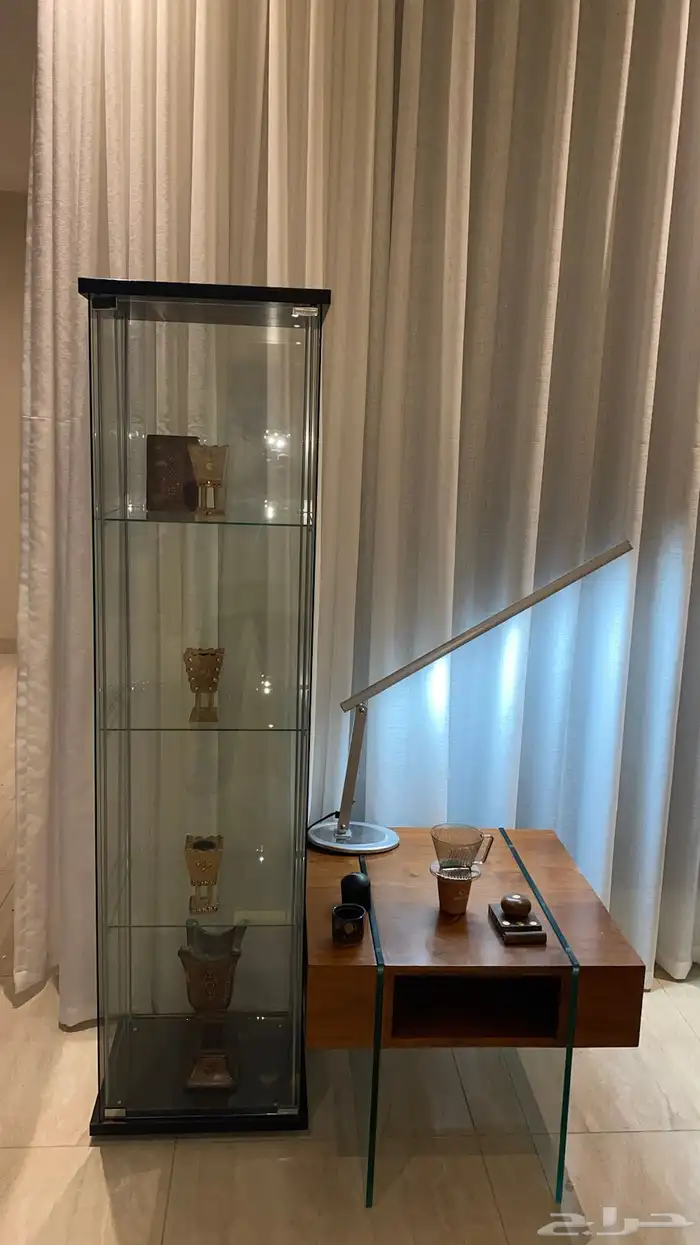 خزانه تحف زجاج شفاف اربع جهات اربع رفوف 6