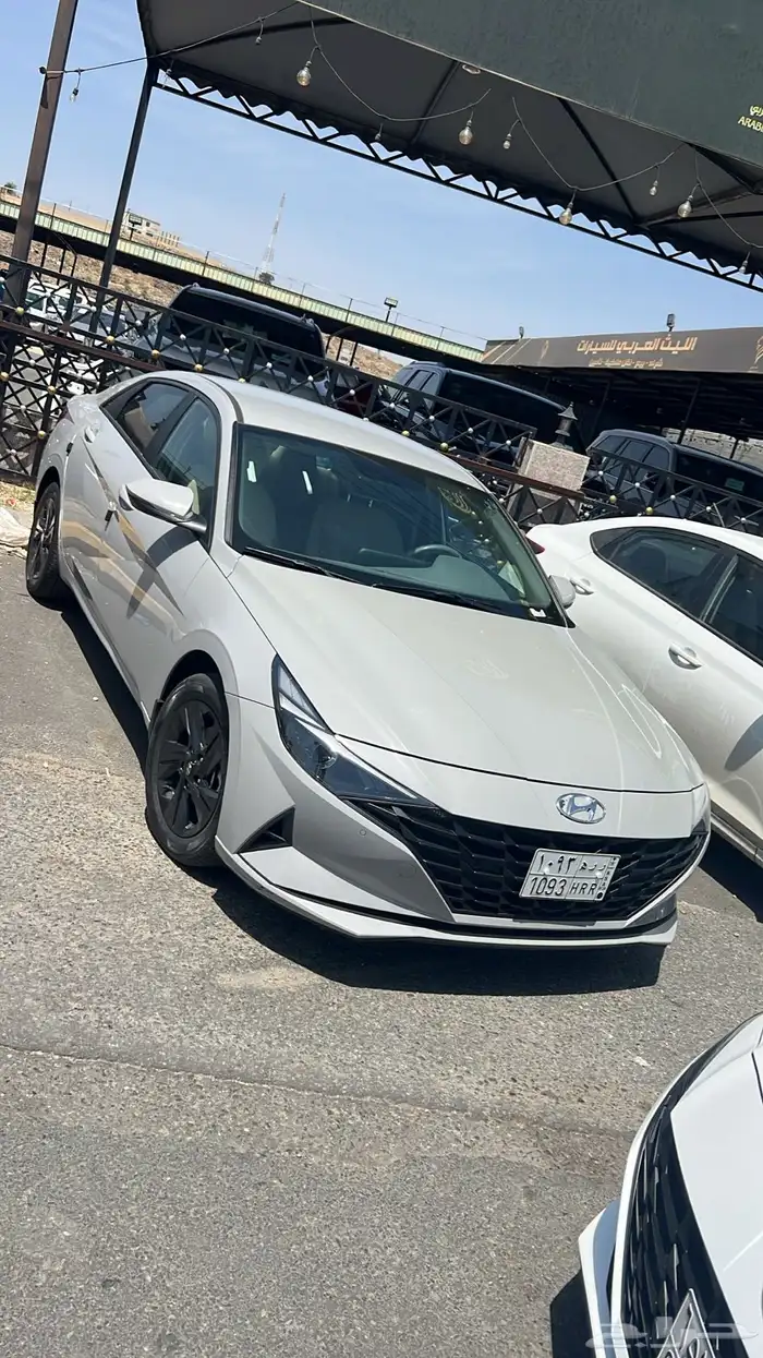 النترا 2023 مكينه 2000 العداد 87 الف 0