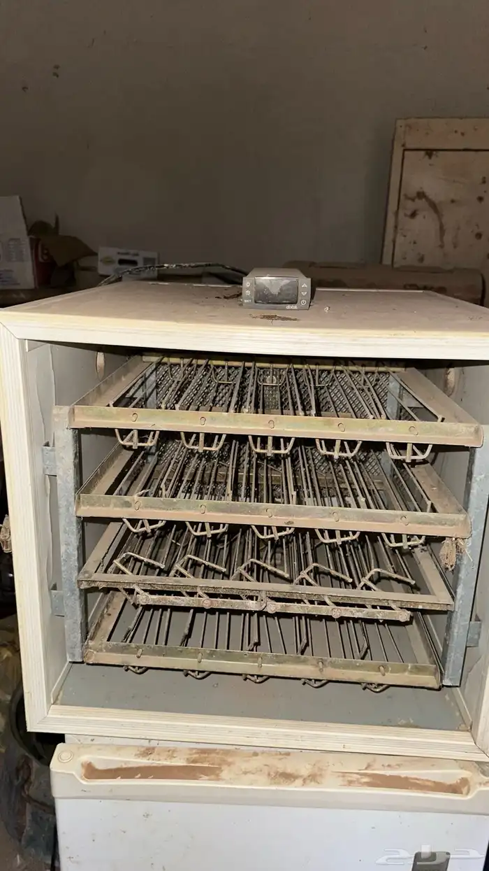 فقاسة للبيع 2