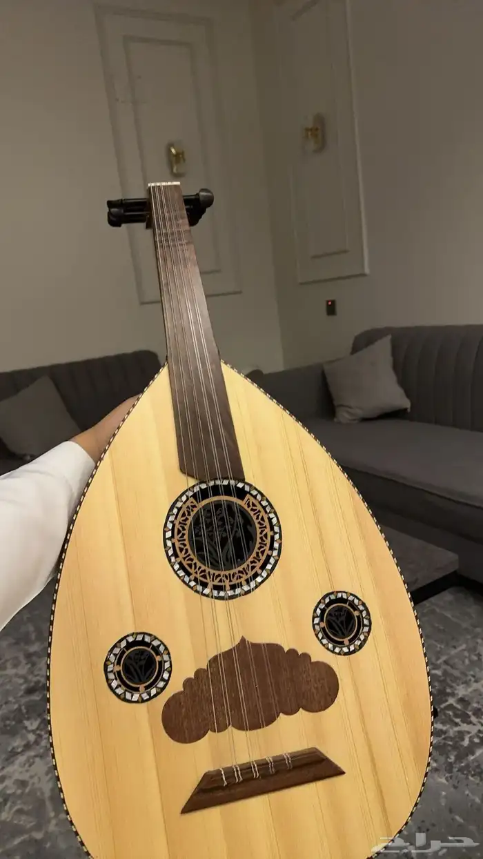 عود نص لوكس شبه جديد 0