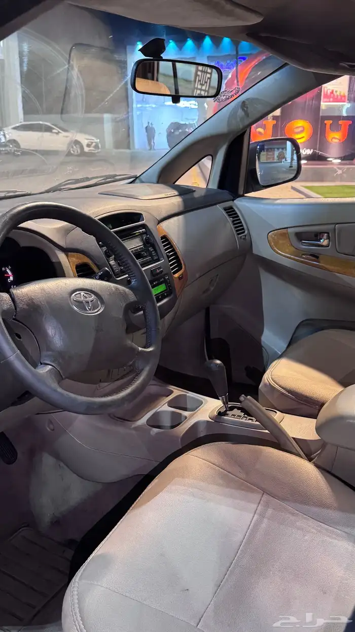 انوفا فاغن 2010 5