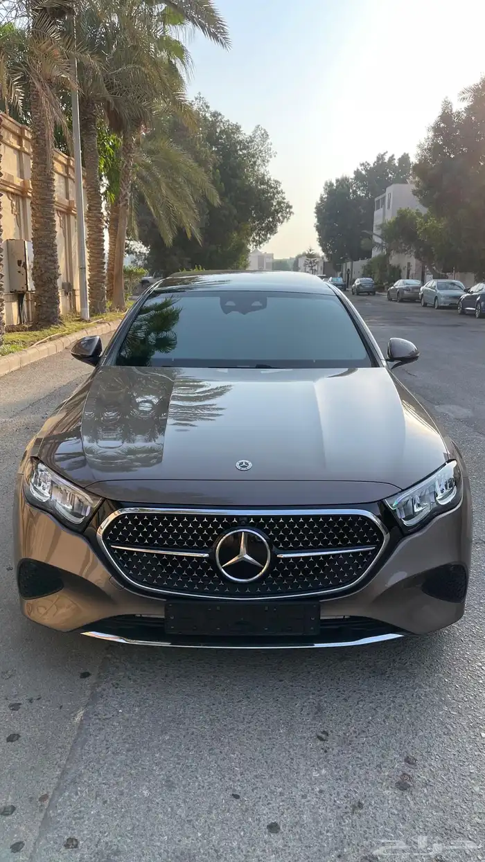 مرسيدس E200 9