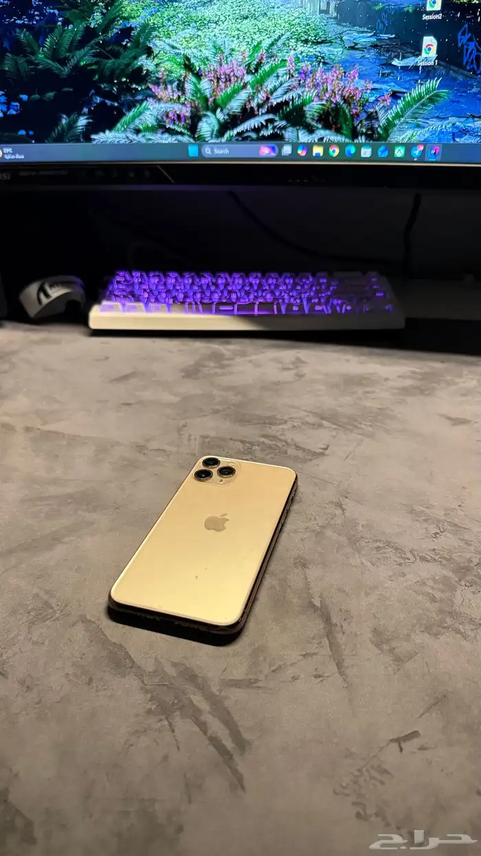 iPhone 11 Pro   سعة 512GB   ذهبي 1