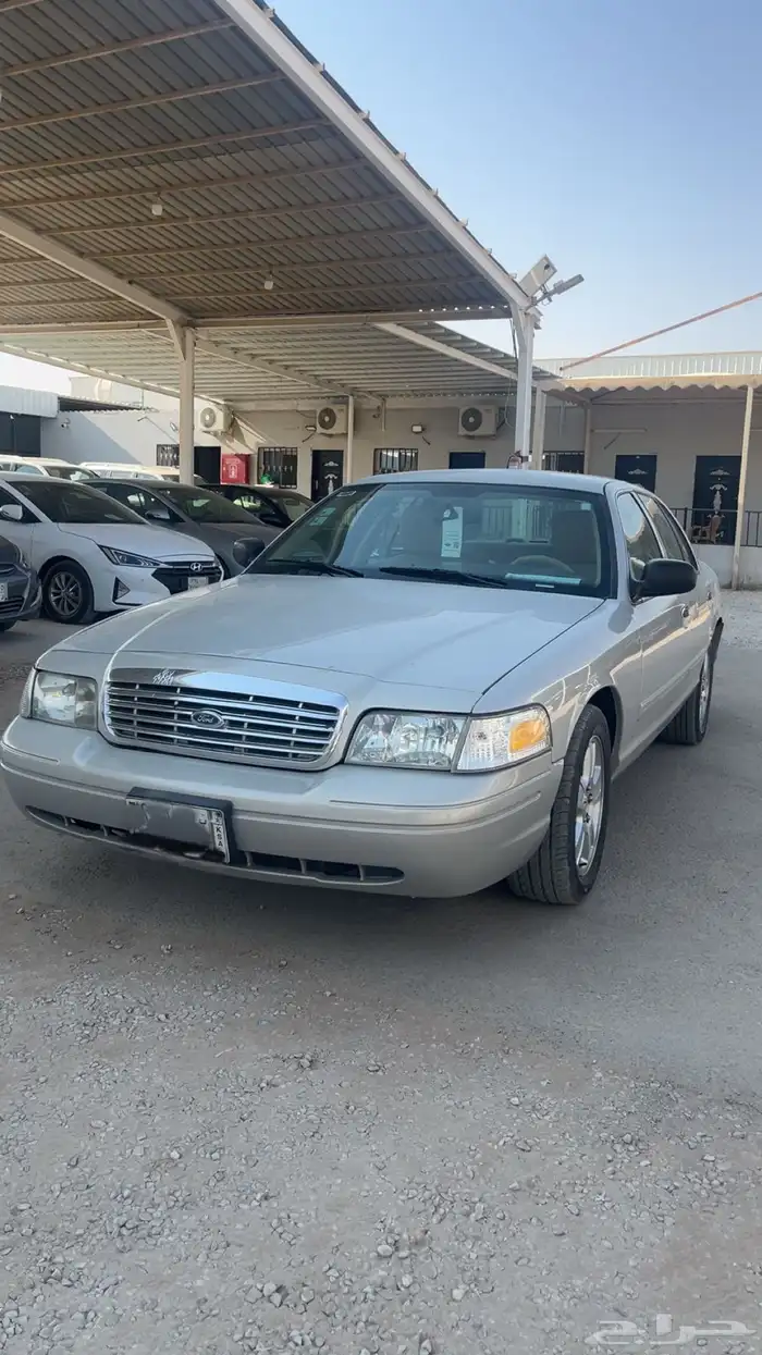 فورد فكتوريا موديل 2011 0