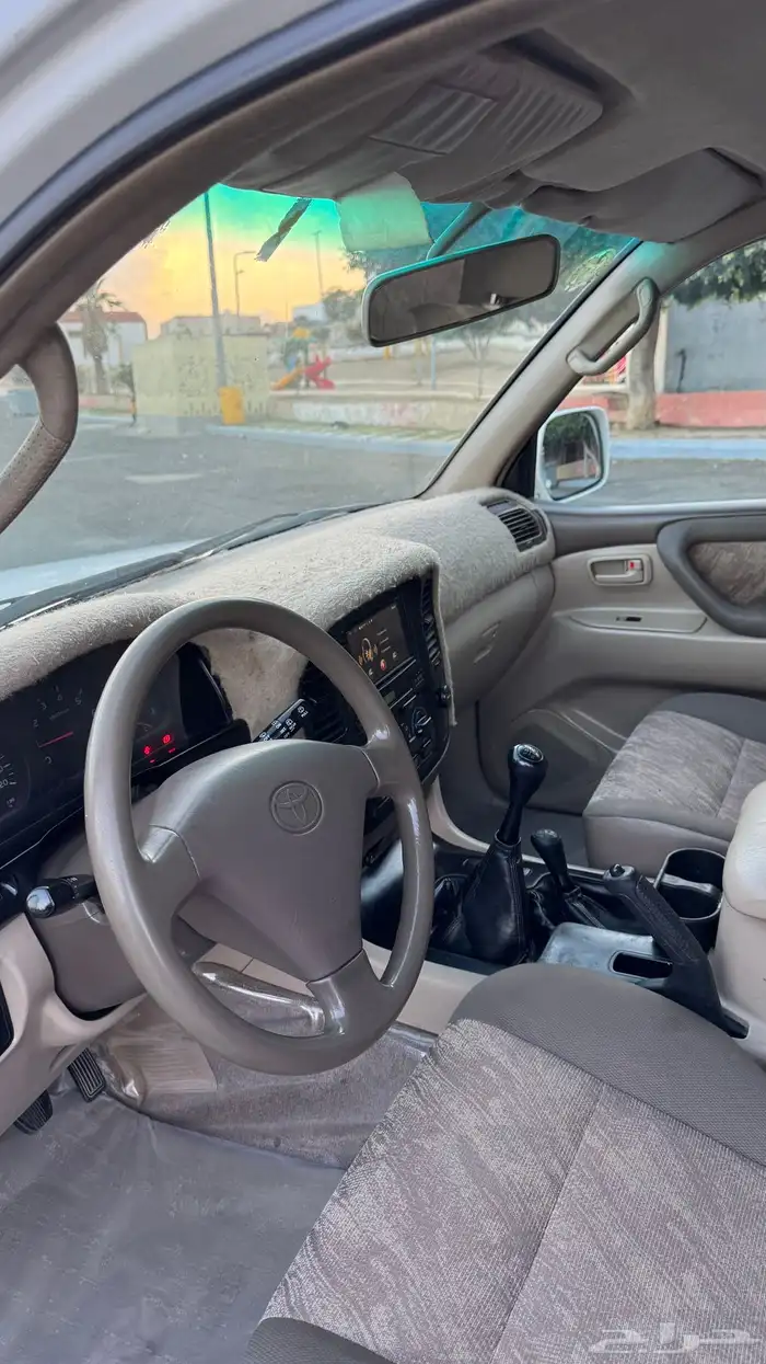 جيب تويوتا 2001. 6