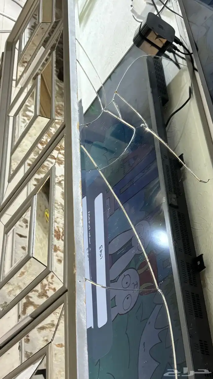 طاولة شاشه 4