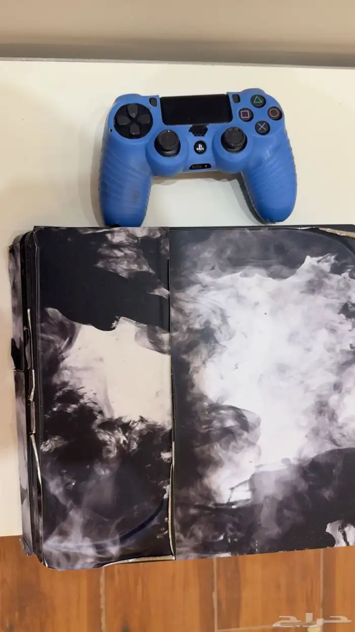 سوني فور على الشرط جديد ماله إلا خمس شهور 0