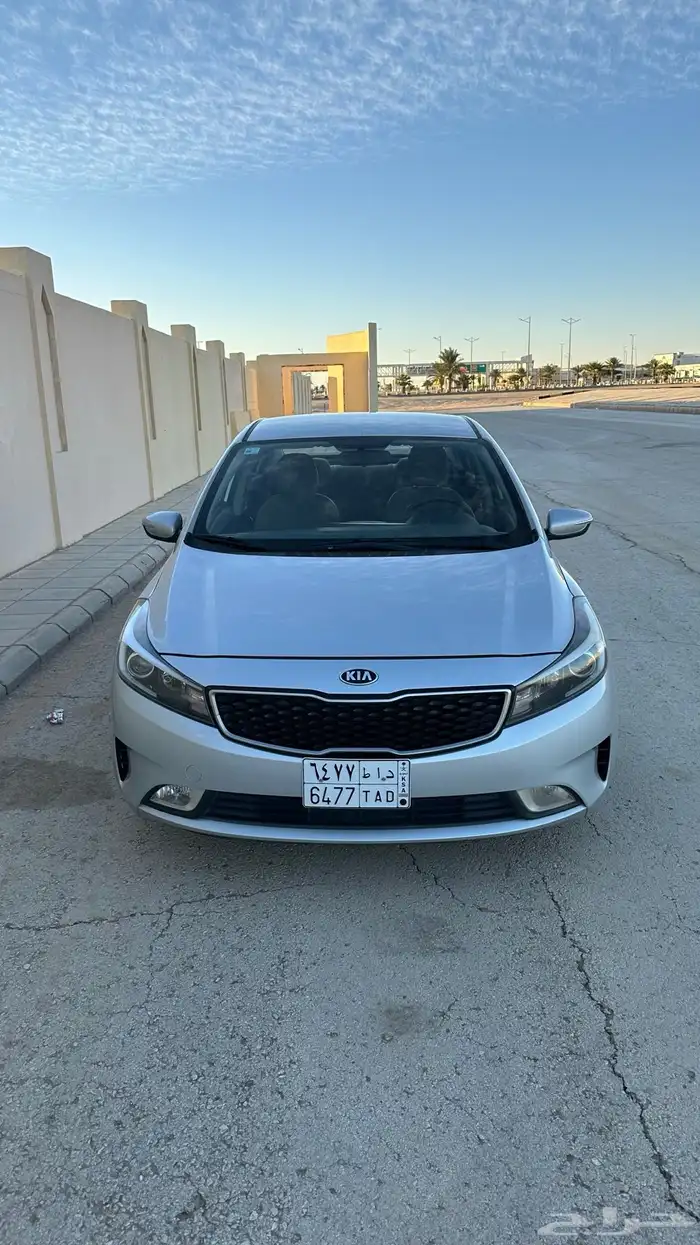 سيراتو 2017 ستاندر ممشي قليل نظيفه جدآ 20