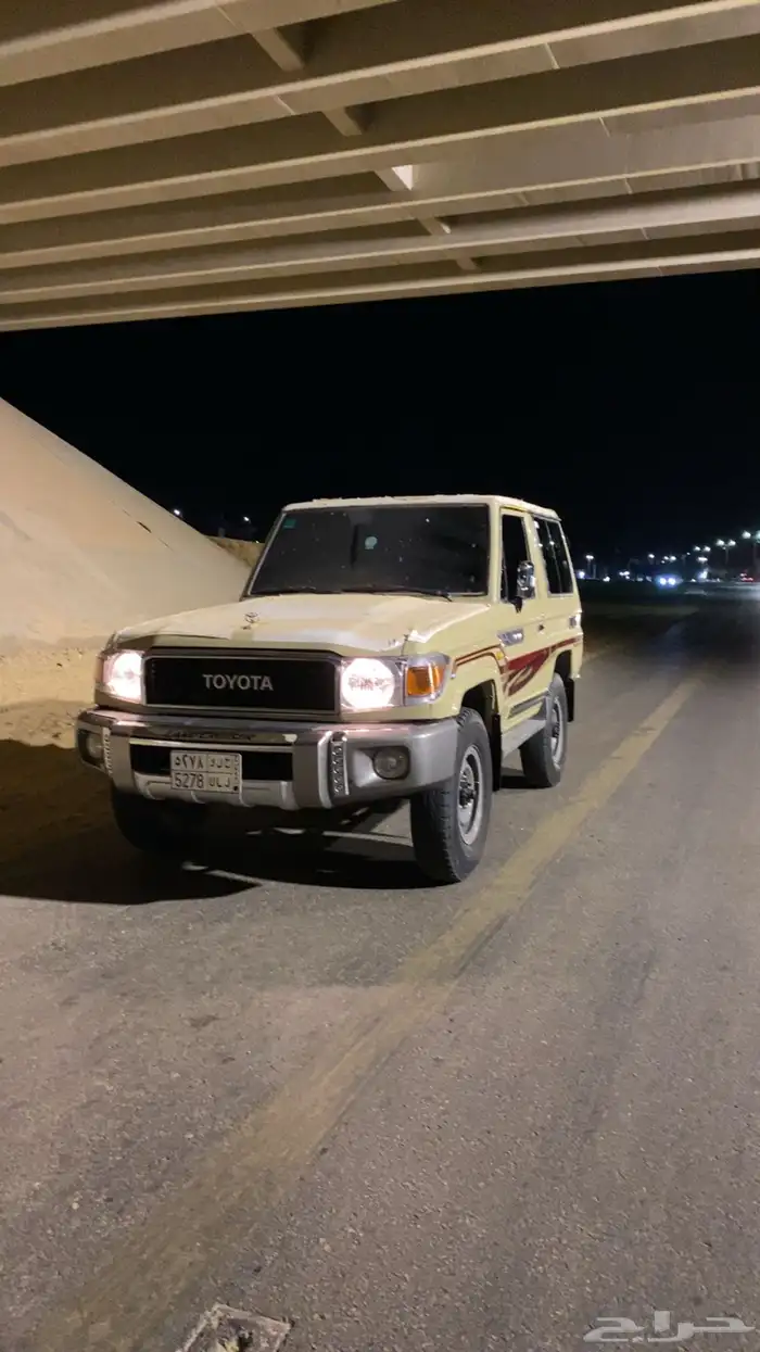 للبيع ربع بيج 16 9