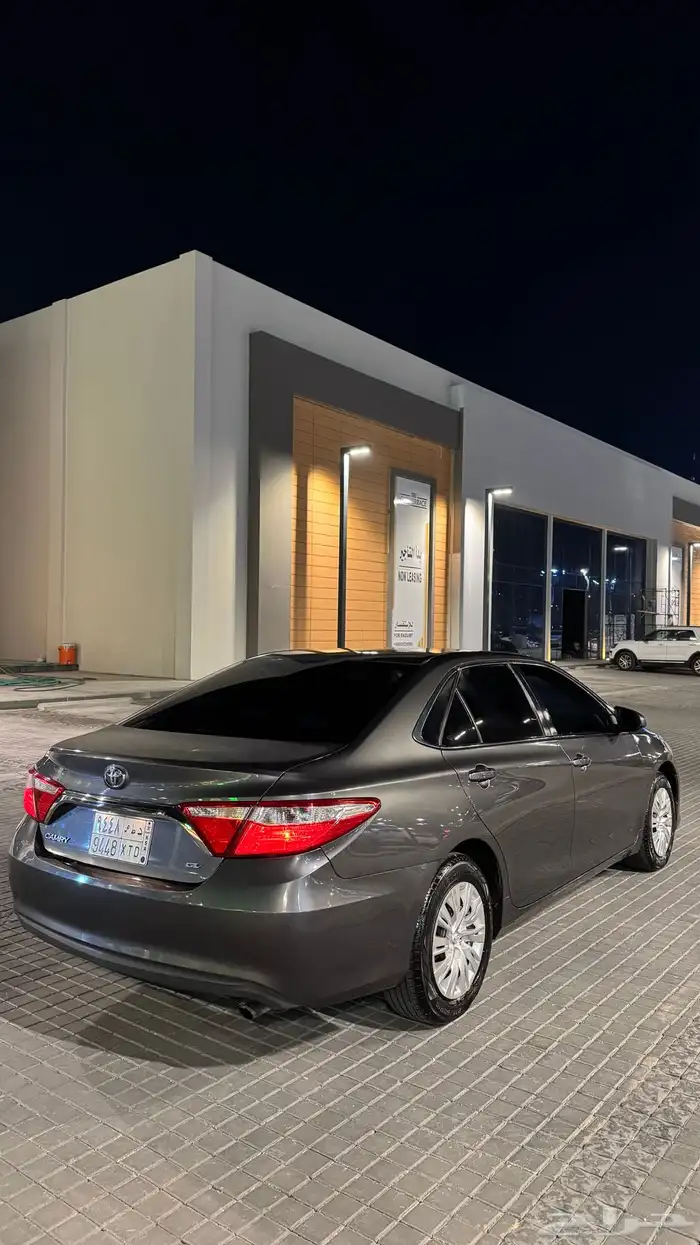للبيع كامري 2017 استاندر 3