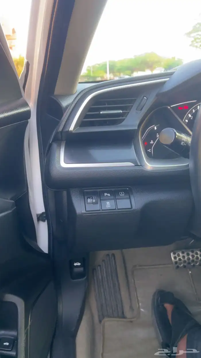 هوندا سيفيك 2020 ابيض بدون حوادث 5