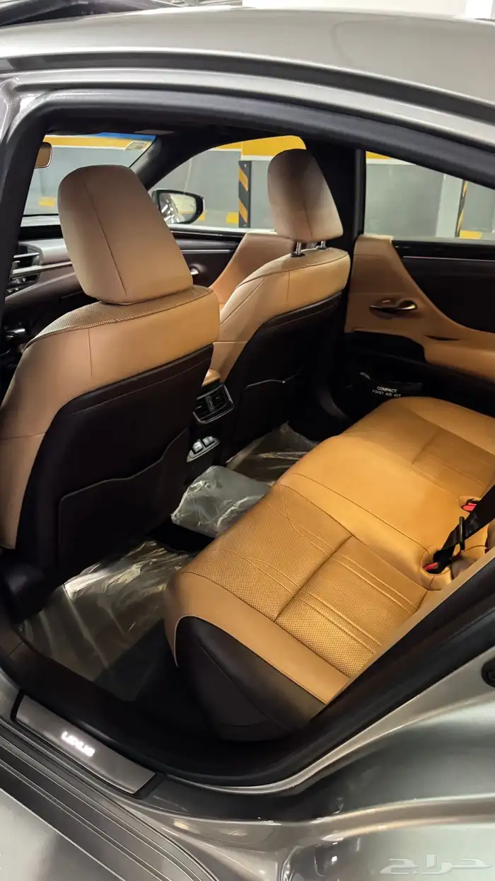 لكزس es350 موديل 2020 فئه cc قمه في النظافه 14