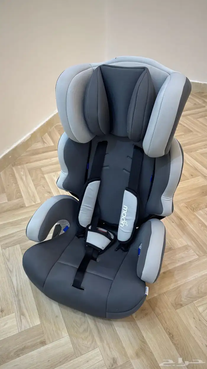 للبيع كرسي سيارة للاطفال 1