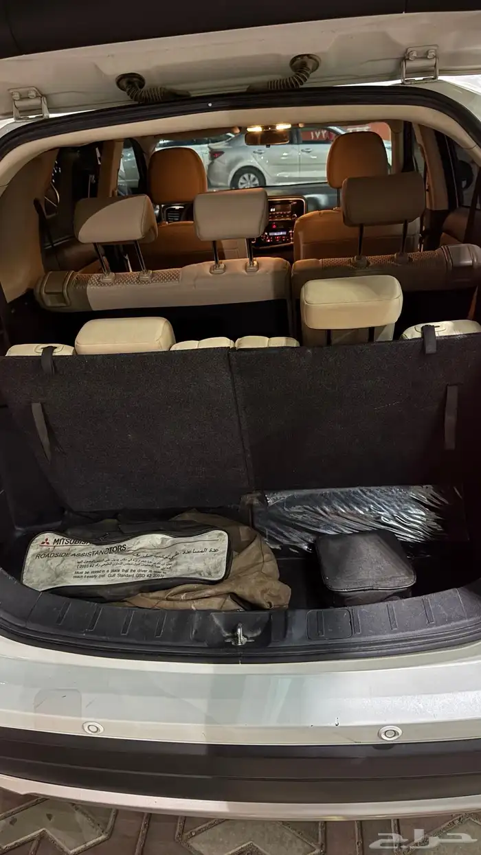 ميتسوبيشي اوتلاندر 2018 نظيف 11