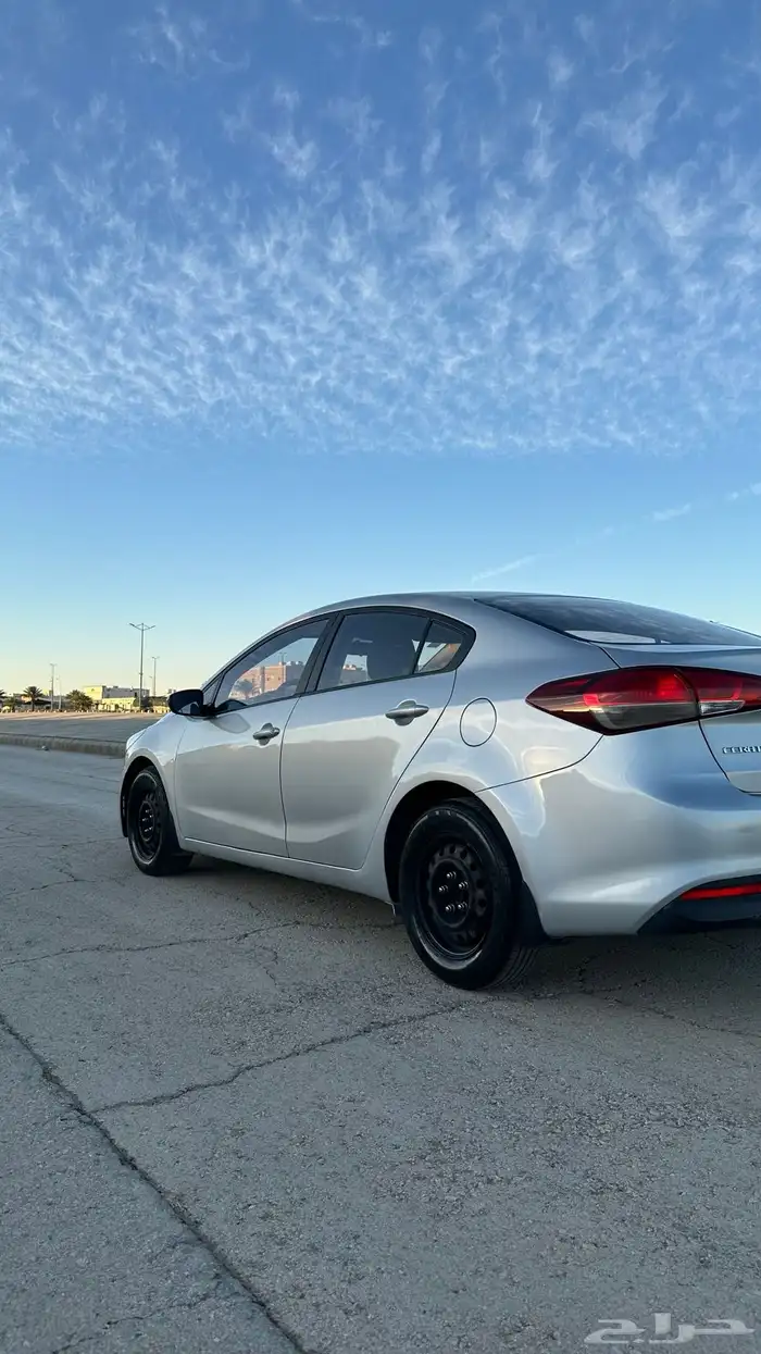 سيراتو 2017 ستاندر ممشي قليل نظيفه جدآ 18