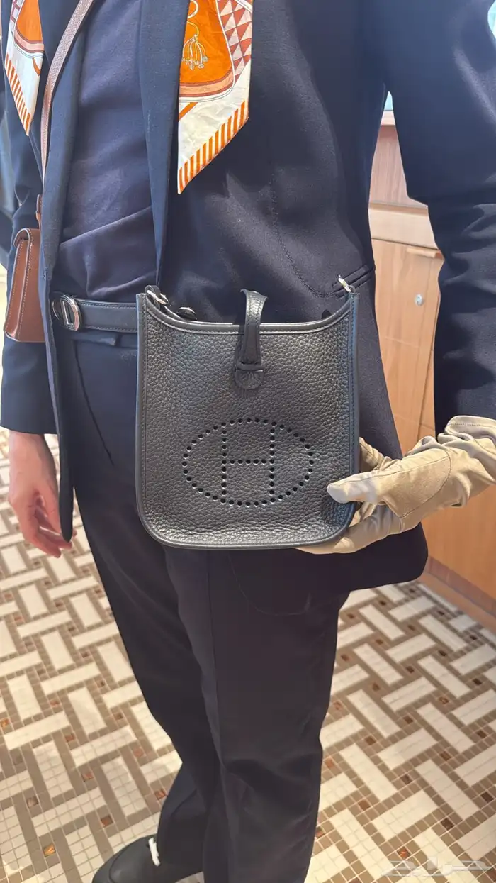 للبيع شنطة هيرميس hermes جديده 2