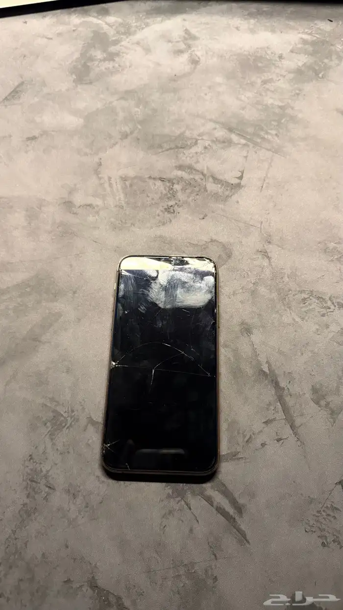 iPhone 11 Pro   سعة 512GB   ذهبي 2