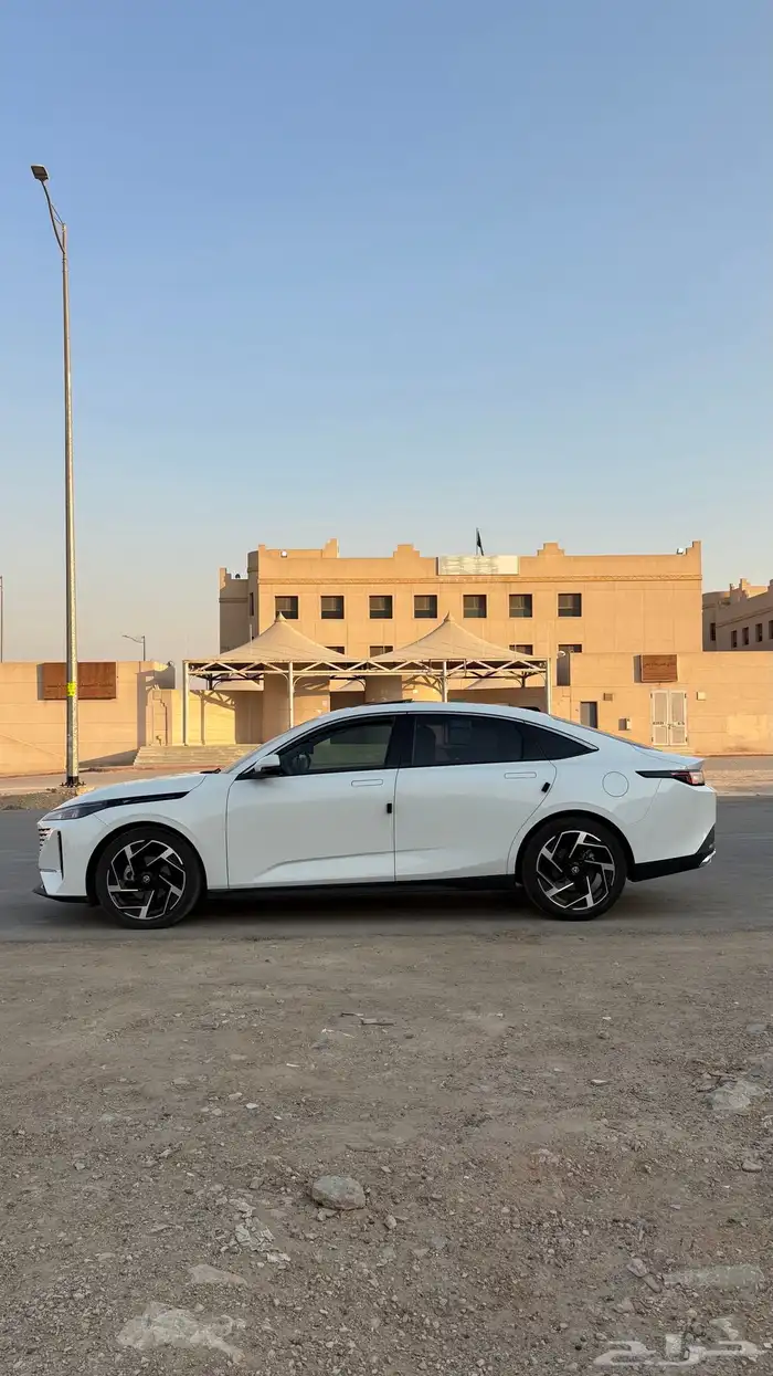 CHANGAN EADO PLUS 2024 6