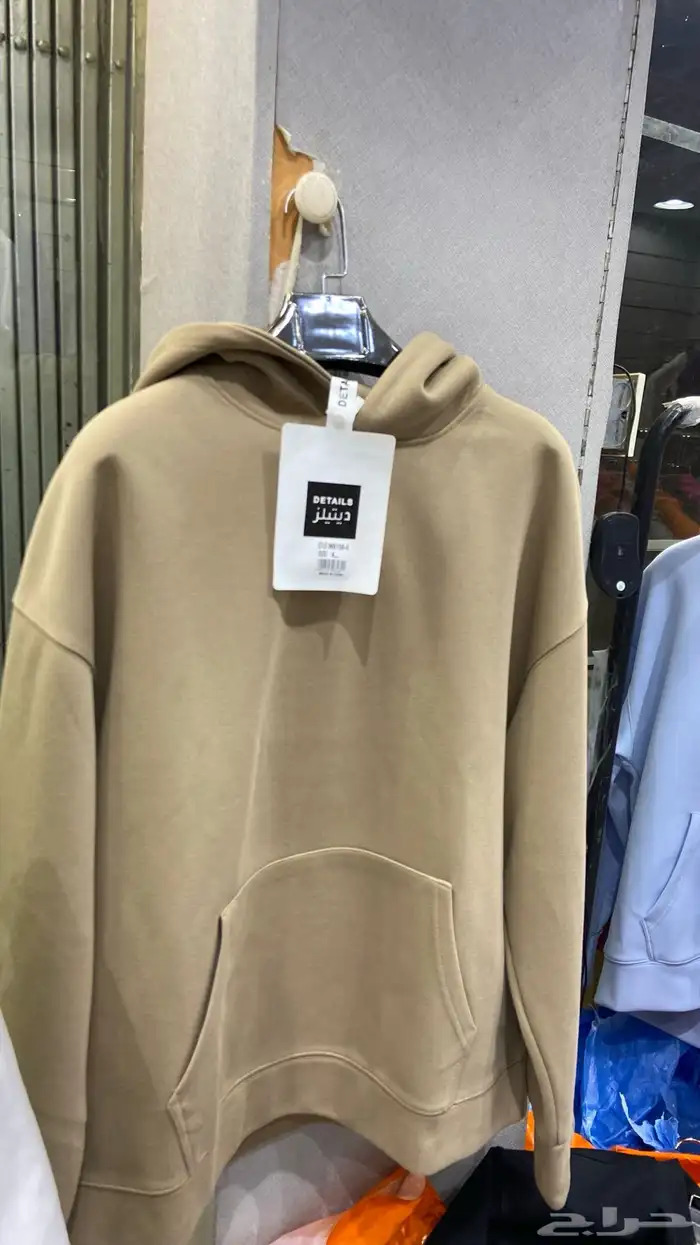 تصميم بلوفرات senior للخريجات 4