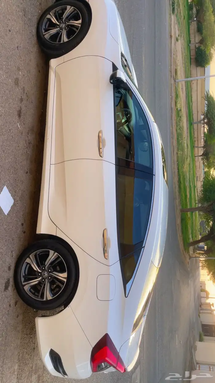 هوندا سيفيك 2020 ابيض بدون حوادث 17