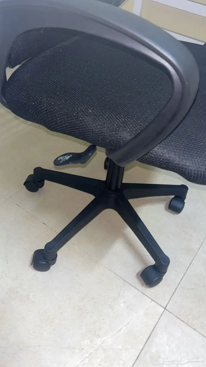 كرسي مكتبي ممتاز جدا بسعر مغري والسعر شامل التوصيل 39 2