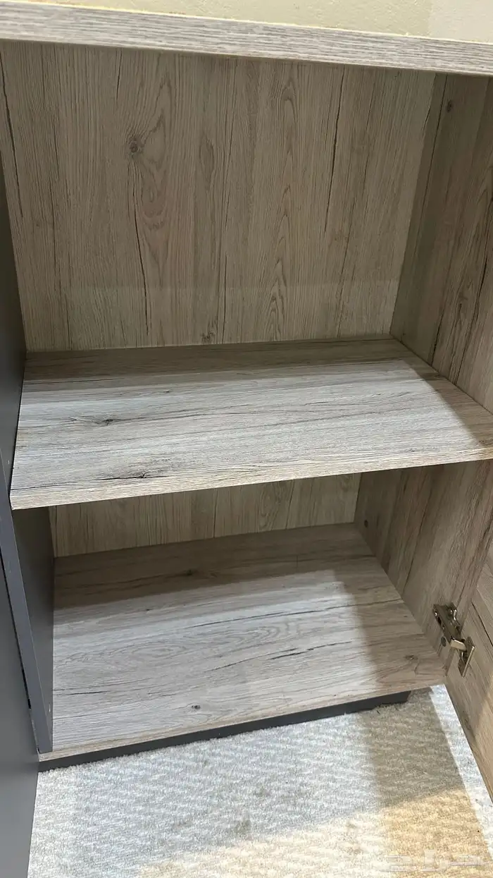 دولاب وطاولة 3