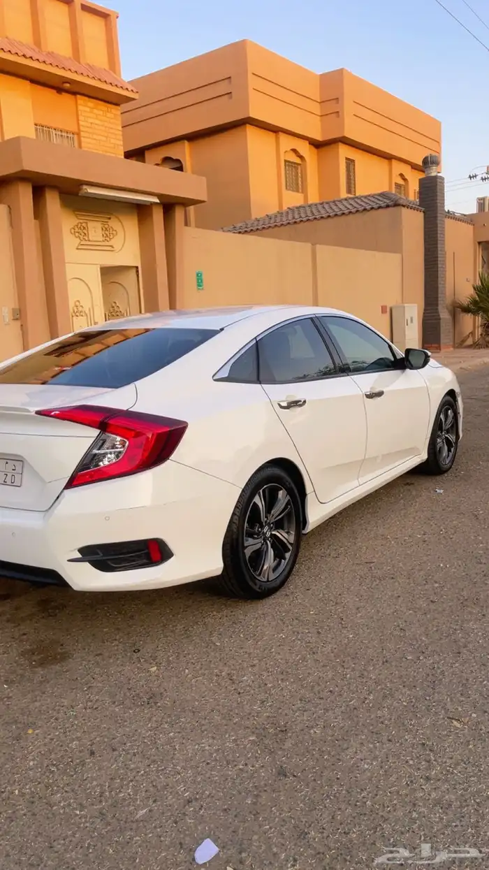 هوندا سيفيك 2020 ابيض بدون حوادث 11