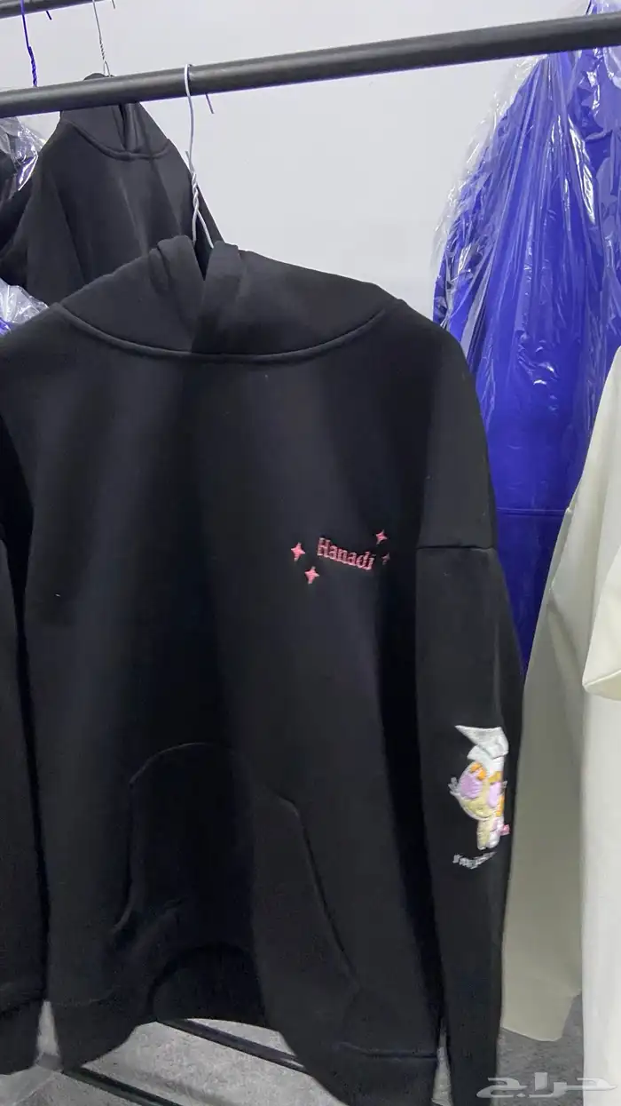 تصميم بلوفرات senior للخريجات 2