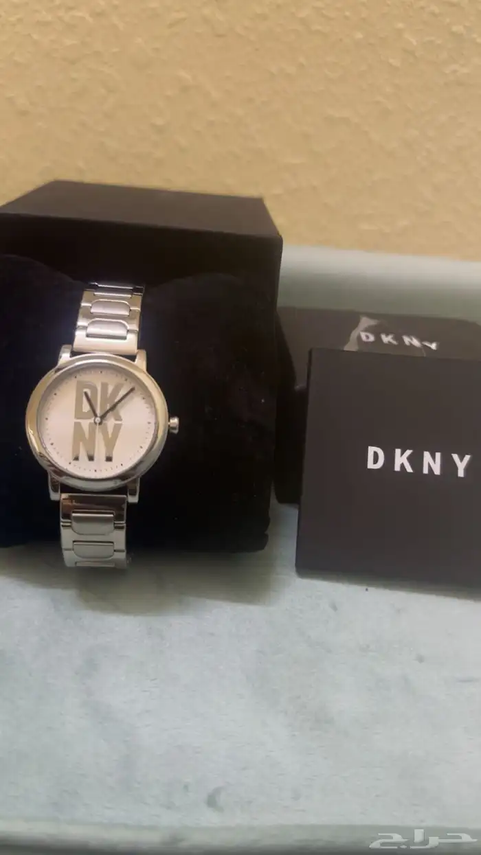 ساعة DKNYنسائية 3