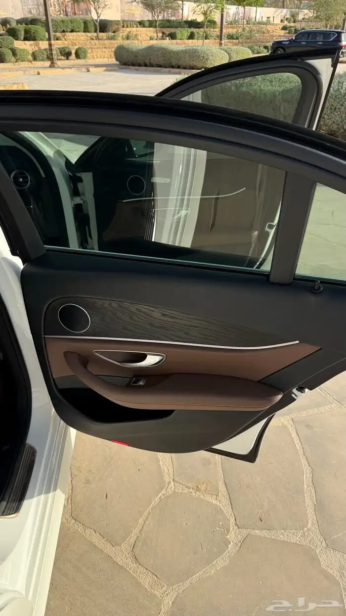 مرسيدس E200 وارد الجفالي 13