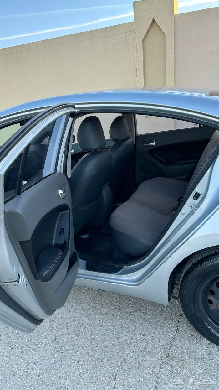 سيراتو 2017 ستاندر ممشي قليل نظيفه جدآ 30