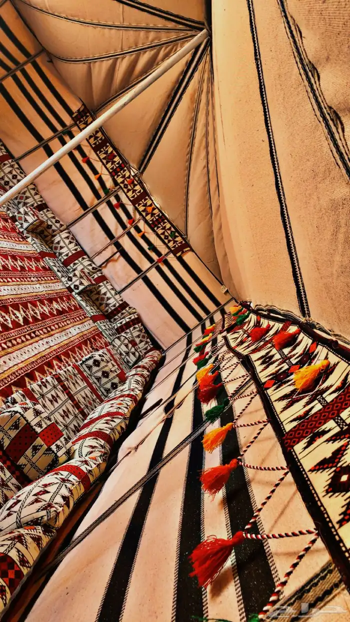 بيت شعر بكامل ملحقاته 3