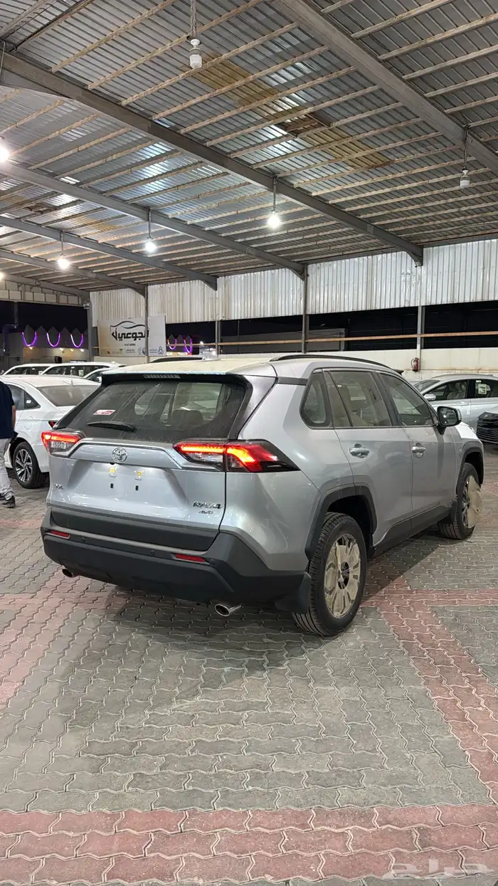 تويوتا راف فور XLE بنزين 2025 2