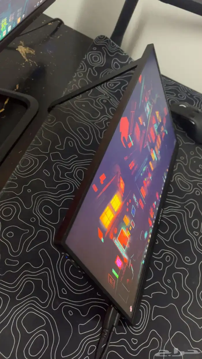 شاشة جانبيه 2