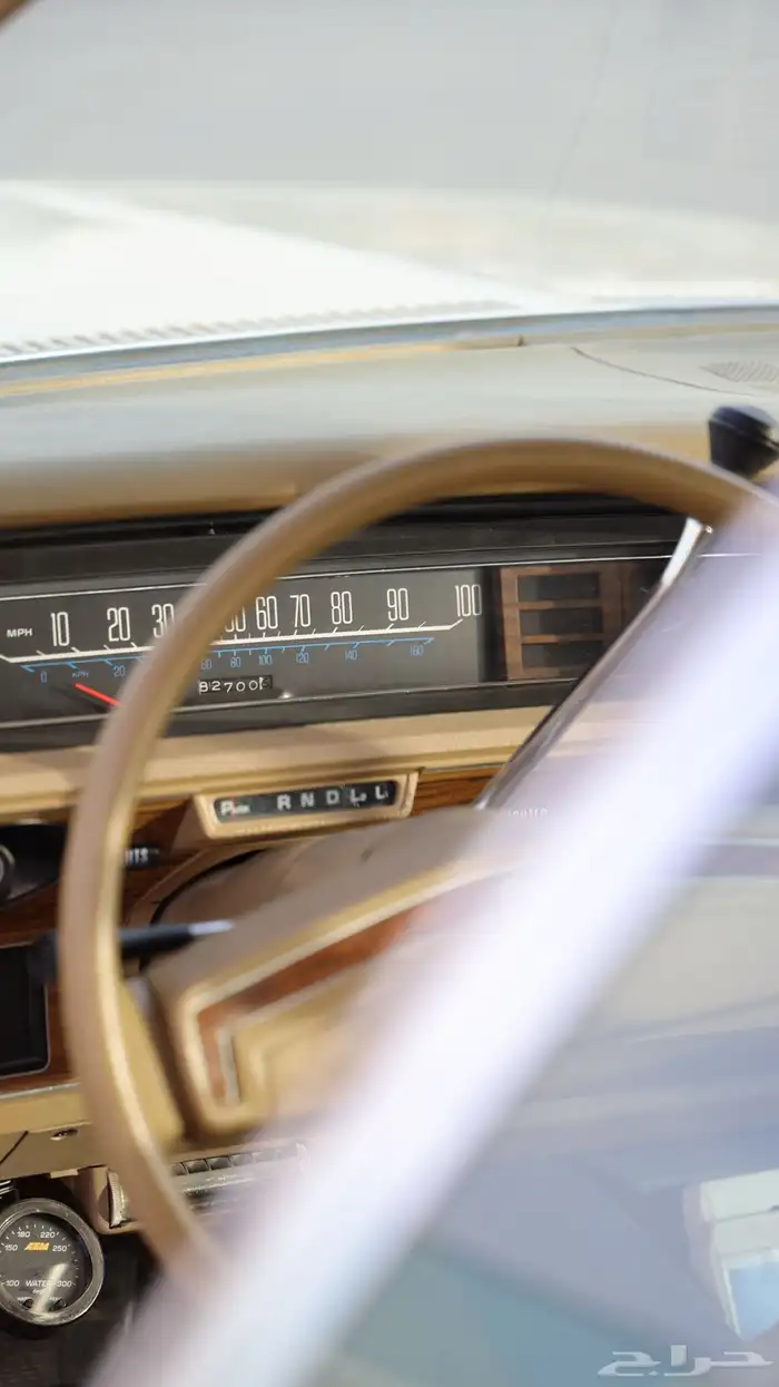 كابريس 1975 .. مخزن ( طلبيه ) 18