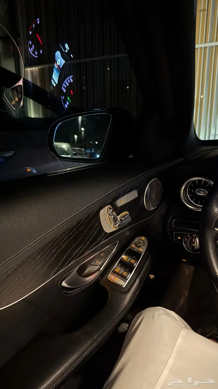 مرسيدس c300 2015 8