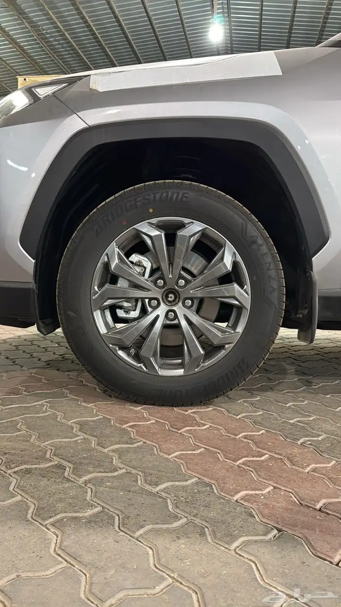 تويوتا راف فور XLE بنزين 2025 4