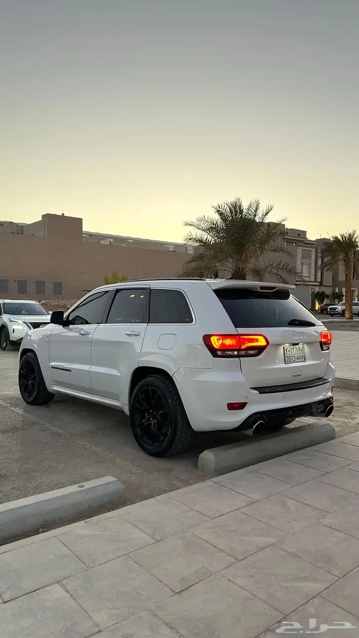 قراند شيروكي 2013 SRT 1