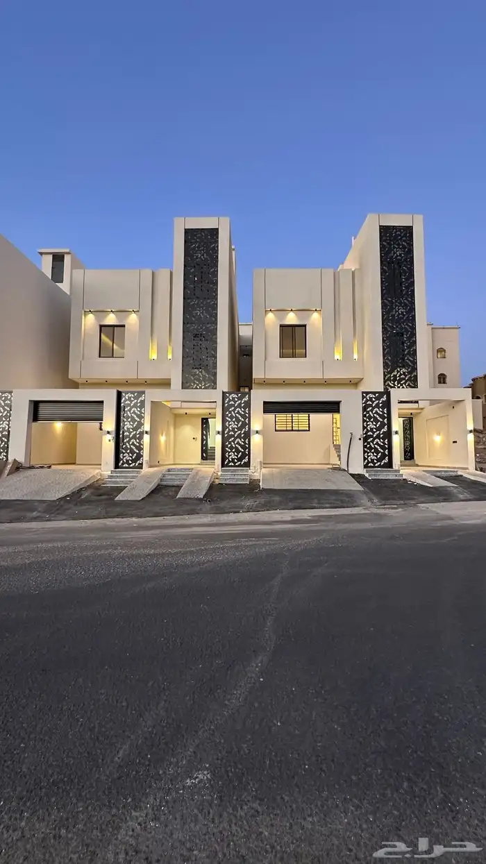 للبيع شقق ارضيه وروفات علويه خميس مشيط حي الوسام 1