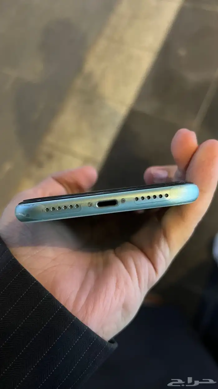ايفون 11 العادي 7