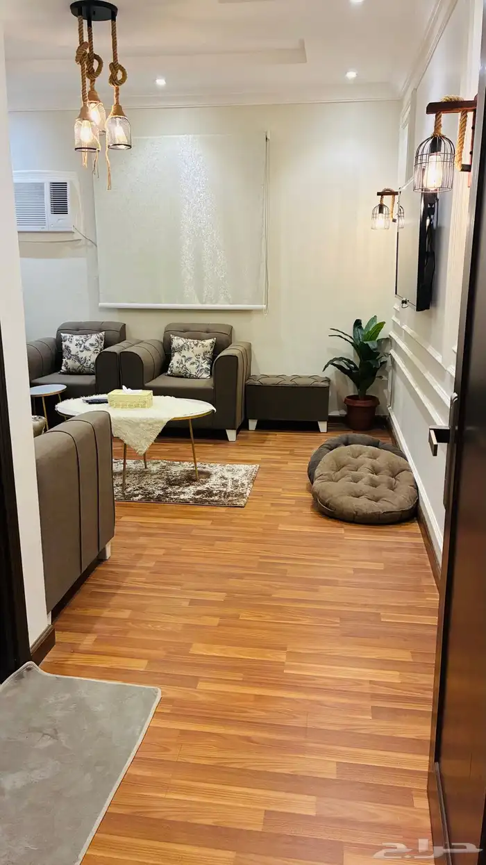 للايجار شقة مفروشه غرفتين وصالة حي الواحه ايجار سنوي 4