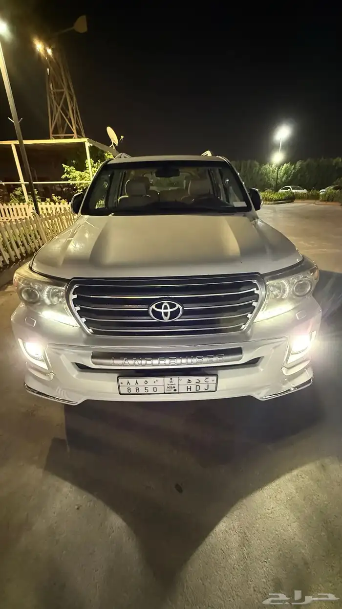 لاندكروزر 2013 شرط بدي وكاله ومحركات وكاله فل كامل 8