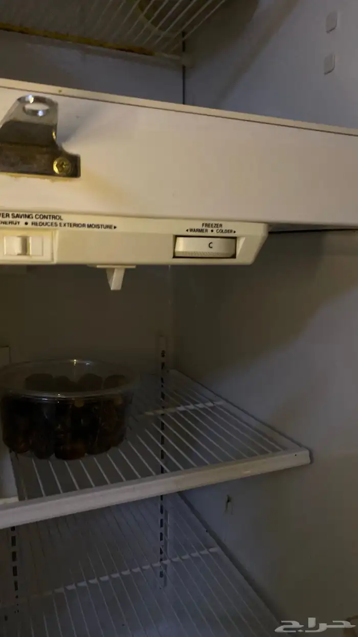 ثلاجه تحتاج صيانات بسيطه صوته مزعج 2