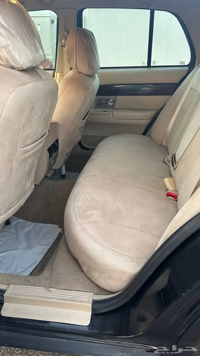 فورد جيراند ماركيز 2010 13