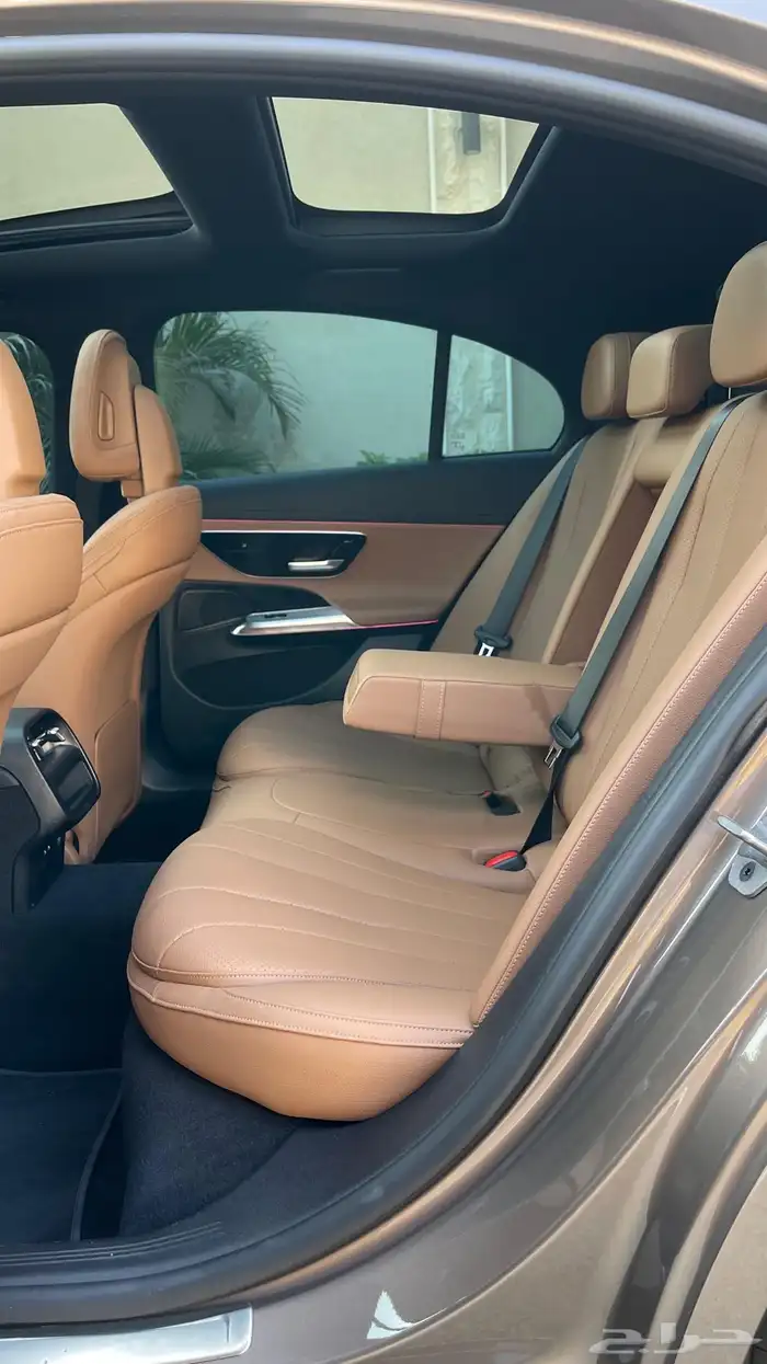 مرسيدس E200 13