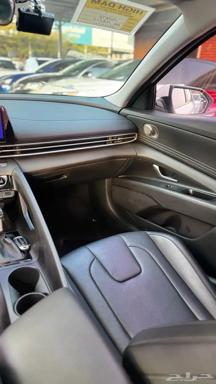 هيونداي افانتي 2021 14