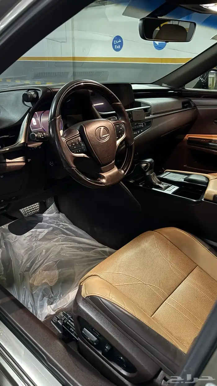 لكزس es350 موديل 2020 فئه cc قمه في النظافه 12