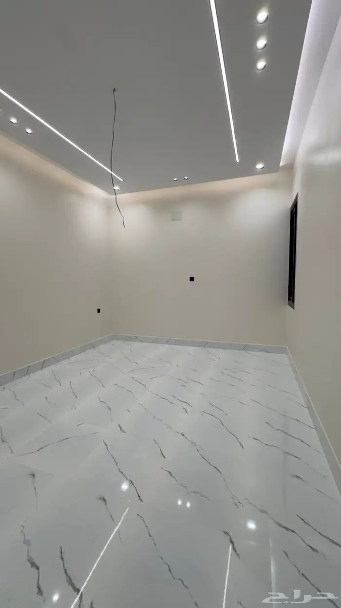 للبيع شقه ارضيه 6 غرف vip مع حوش وبايكه من 550 الف المحاله 16